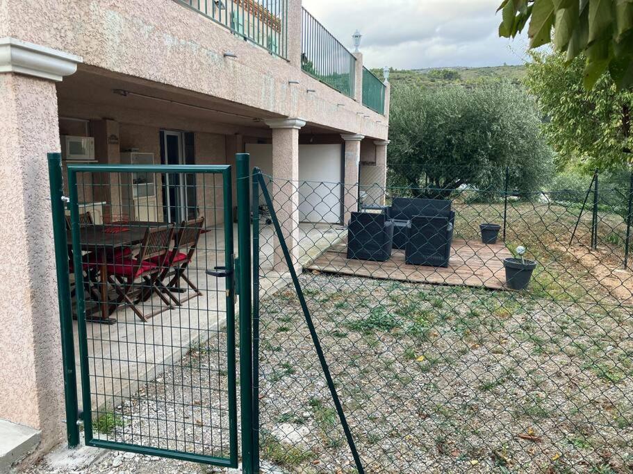 Appartement Le Jutini Caunes-Minervois المظهر الخارجي الصورة